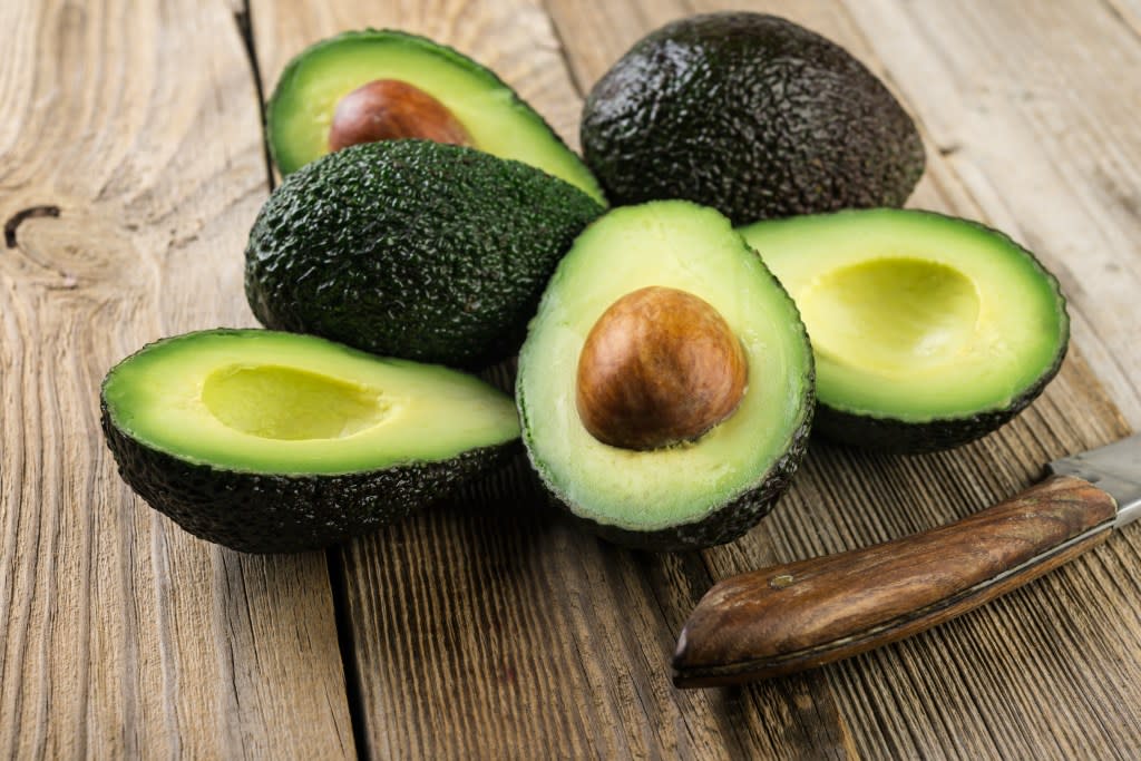 When eaten in excess, avocados can sabotage your weight loss plans. sola_sola – stock.adobe.com